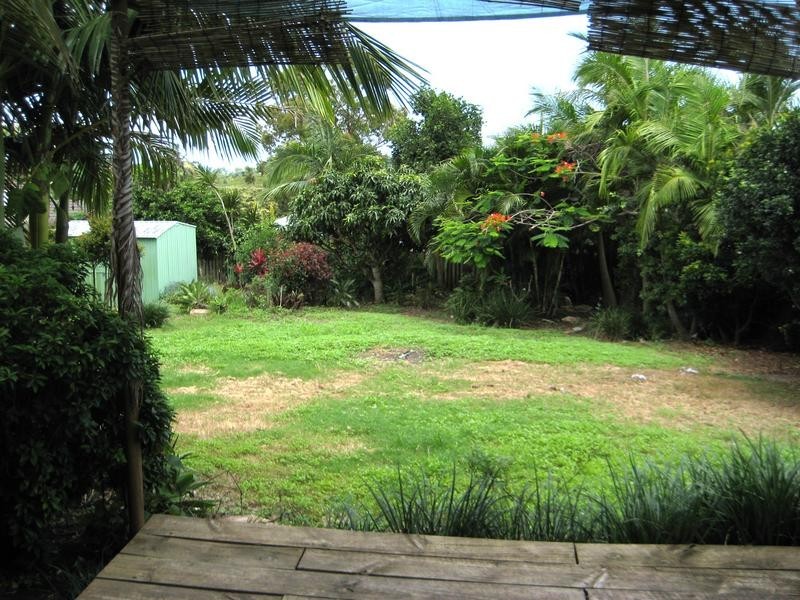 12 Annette Street, Dundowran Beach QLD 4655