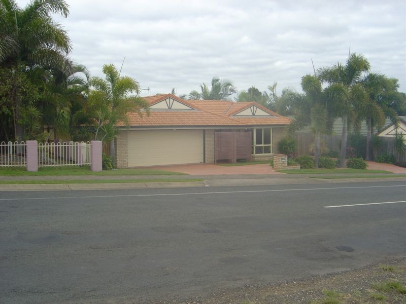 17 McLiver, Kawungan QLD 4655