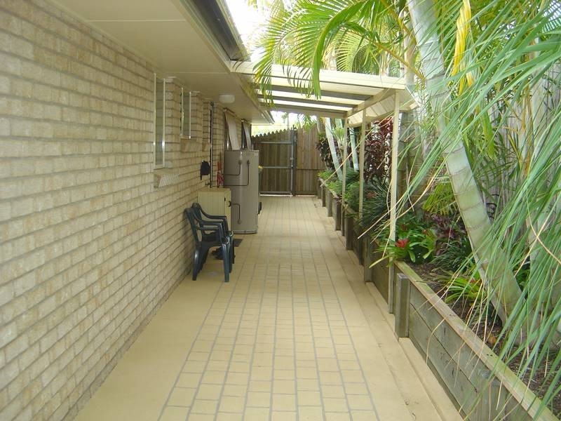 17 McLiver, Kawungan QLD 4655