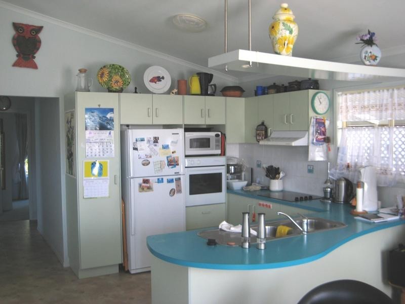 227 Wave Street, Golden Shores, Urraween QLD 4655