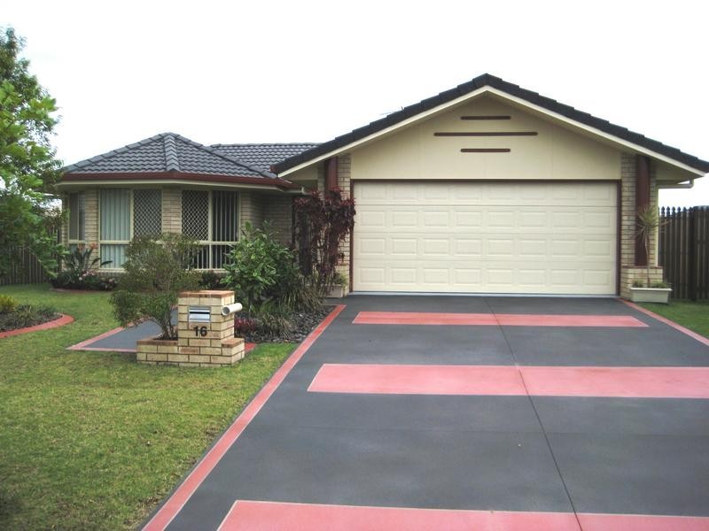 16 Magellan Circuit, Urraween QLD 4655