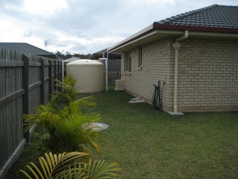 16 Magellan Circuit, Urraween QLD 4655