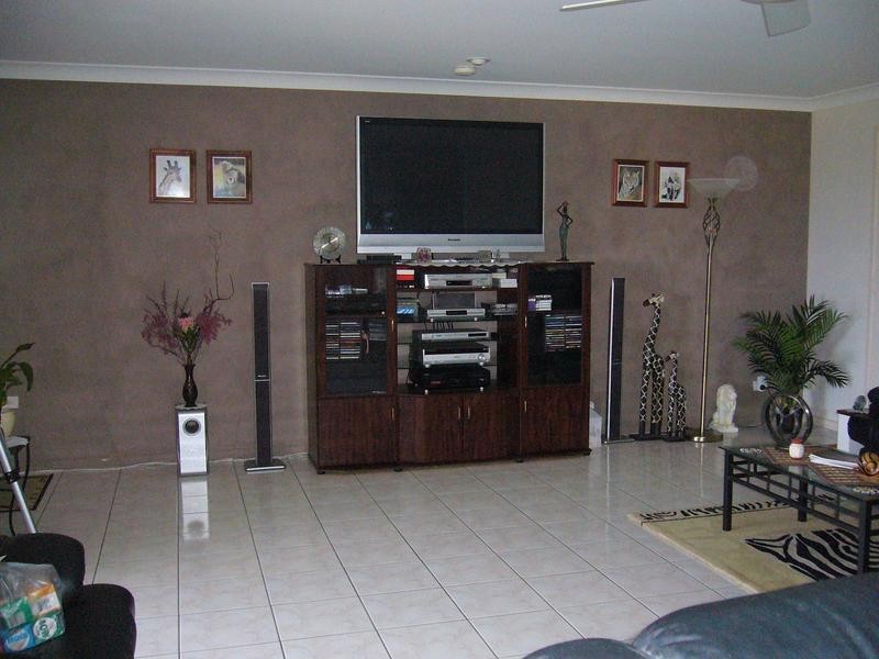 8 Nicholson Court, Urraween QLD 4655