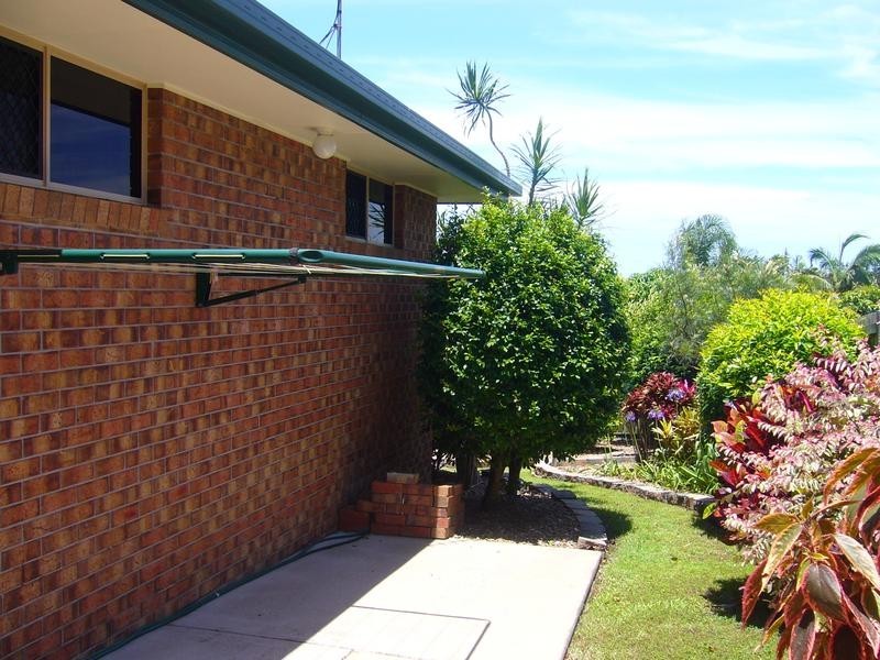 8 Nicholson Court, Urraween QLD 4655