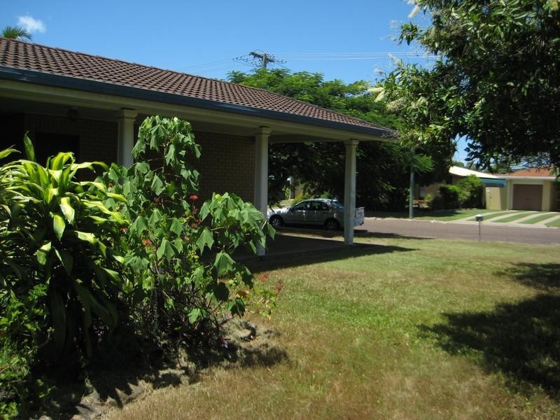 98 Cunningham Street, Urangan QLD 4655