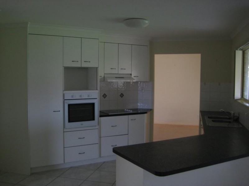 56 Joselyn Drive, Point Vernon QLD 4655