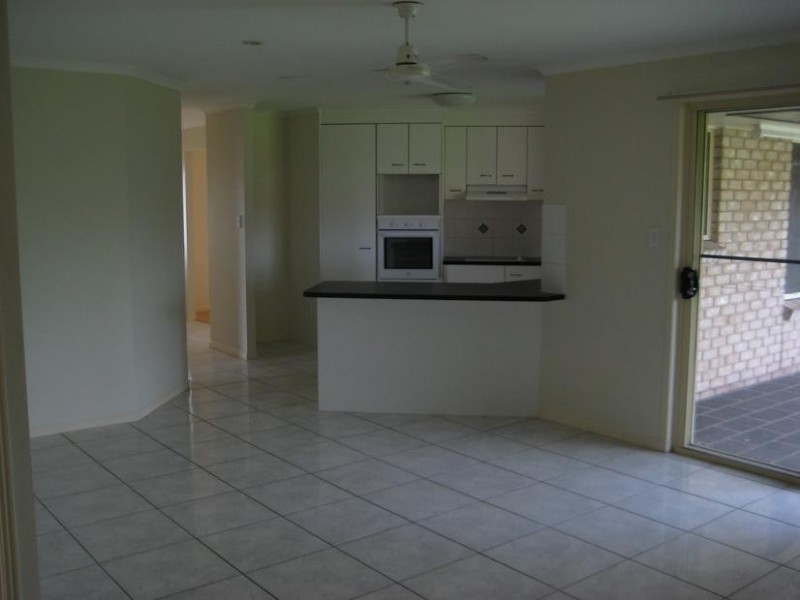 56 Joselyn Drive, Point Vernon QLD 4655