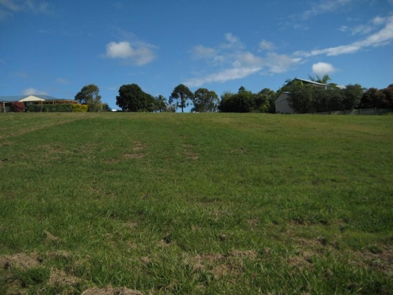 4 Edgewater Court, Craignish QLD 4655