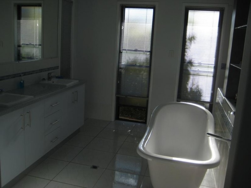 6 Seaway Parade, Toogoom QLD 4655