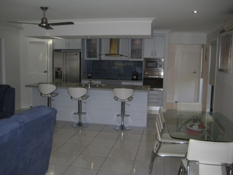 6 Seaway Parade, Toogoom QLD 4655