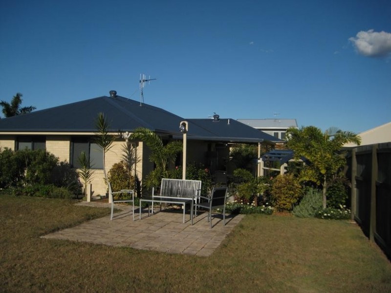 6 Seaway Parade, Toogoom QLD 4655