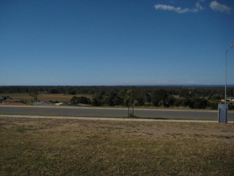 16 Sandy View Drive, Nikenbah QLD 4655