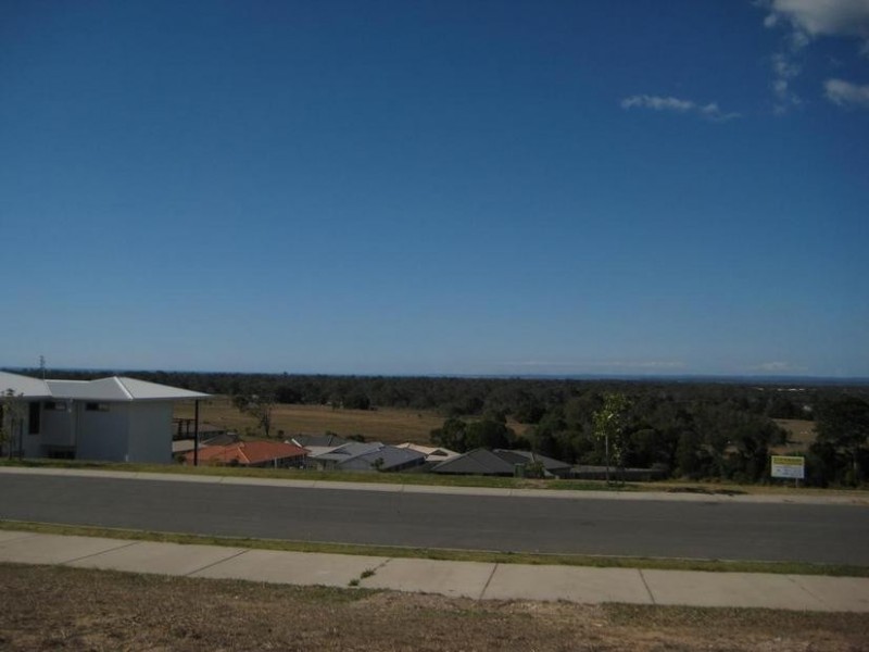 16 Sandy View Drive, Nikenbah QLD 4655