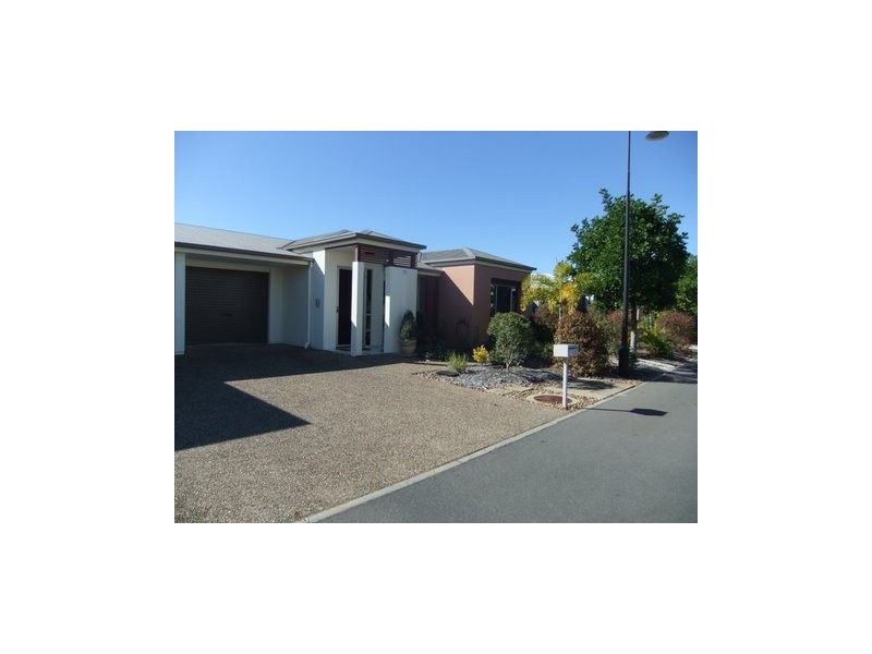 10/230 Pulgul, Urangan QLD 4655