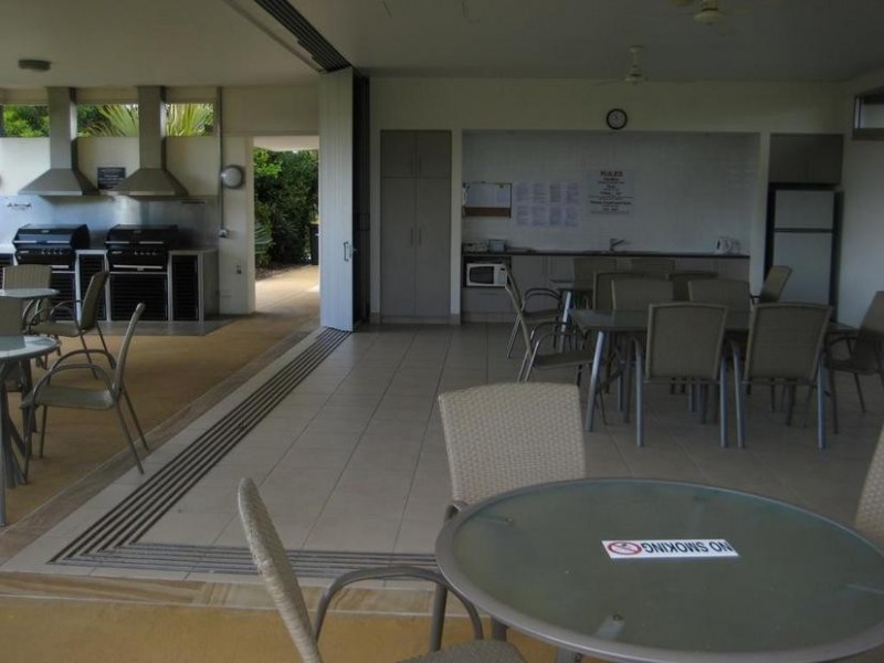 10/230 Pulgul, Urangan QLD 4655