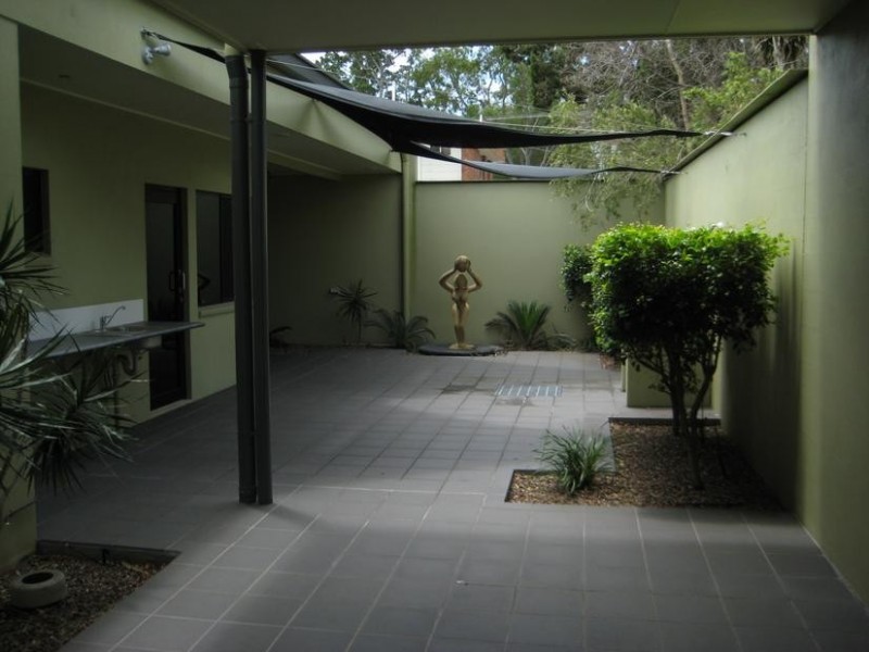 6 Tavistock Street, Torquay QLD 4655