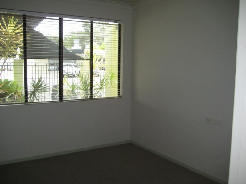 6 Tavistock Street, Torquay QLD 4655