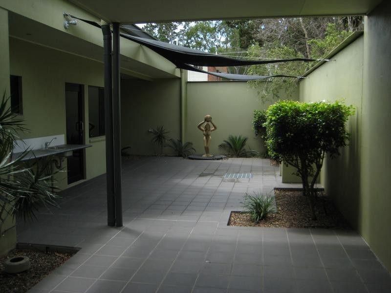 6 Tavistock Street, Torquay QLD 4655