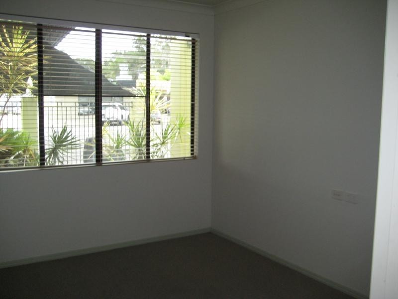 6 Tavistock Street, Torquay QLD 4655
