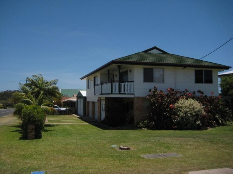 35 Dover Street, Pialba QLD 4655