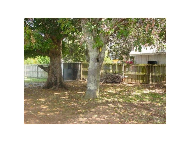 3 Eric Street, Torquay QLD 4655