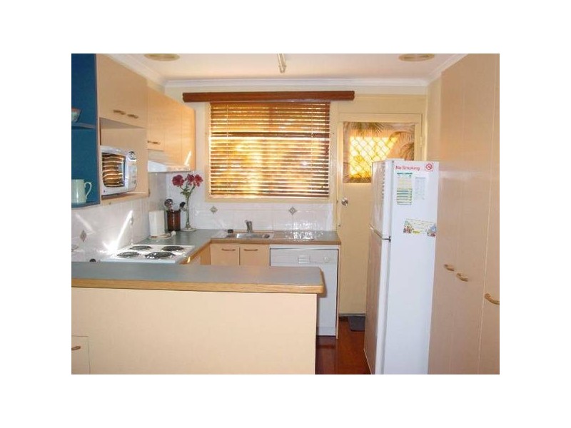 2/5 Witt Street, Torquay QLD 4655