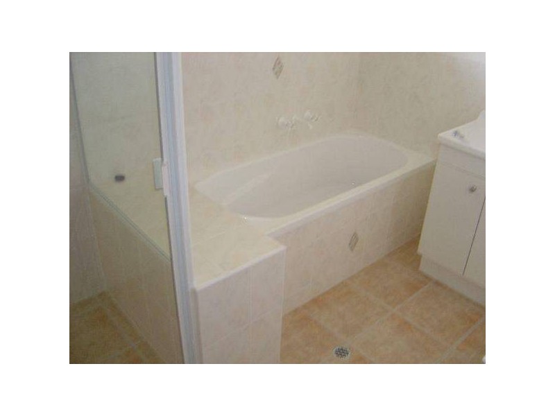 Point Vernon QLD 4655