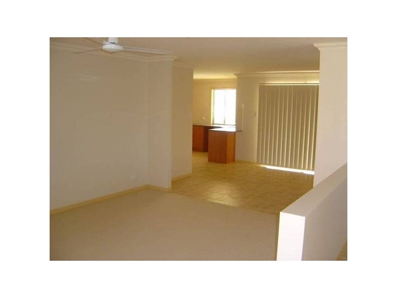 4/20 Thomas Street, Pialba QLD 4655