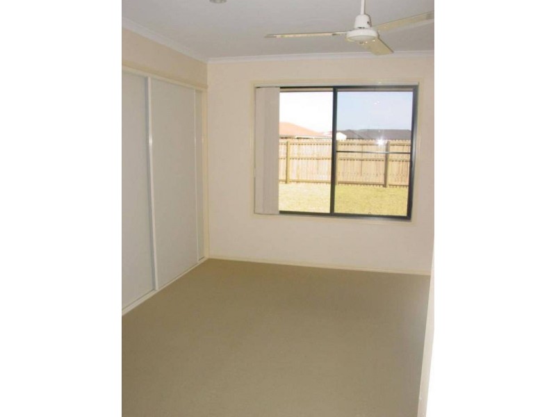 Point Vernon QLD 4655