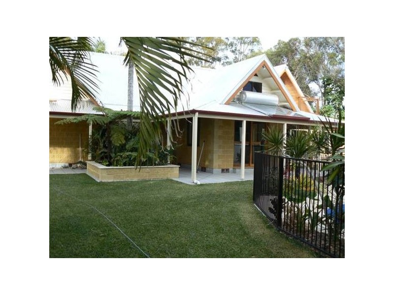 Christensen Street, Urraween QLD 4655