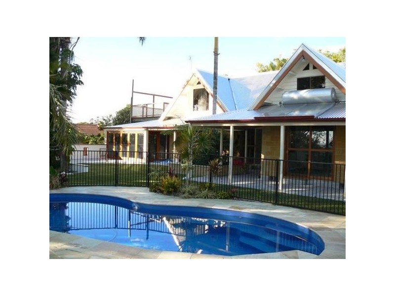 Christensen Street, Urraween QLD 4655