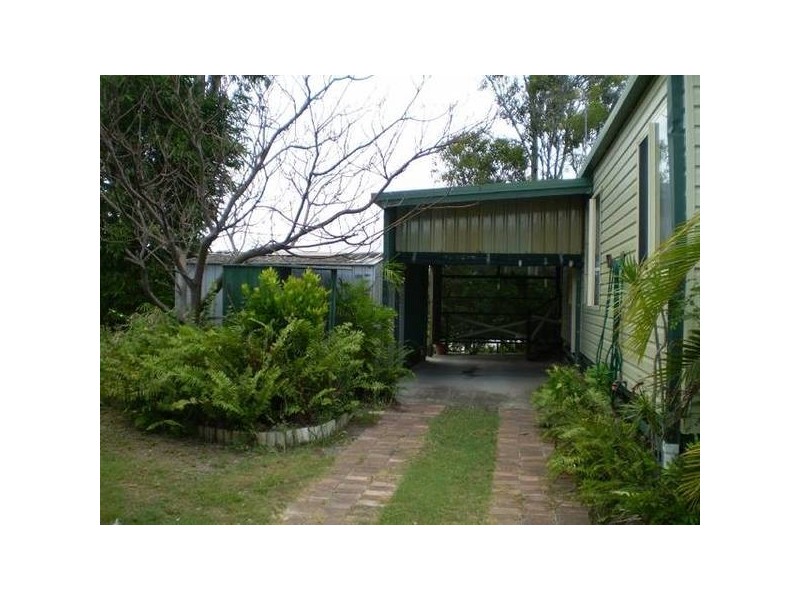 80-85 Margaret Street, Urangan QLD 4655