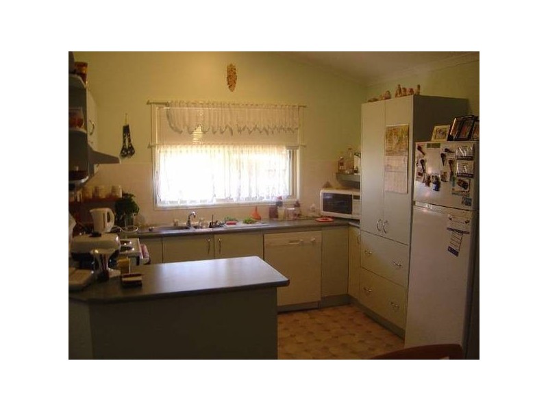 79 Dolphin Avenue, Pialba QLD 4655