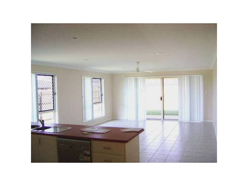 Eli Waters QLD 4655