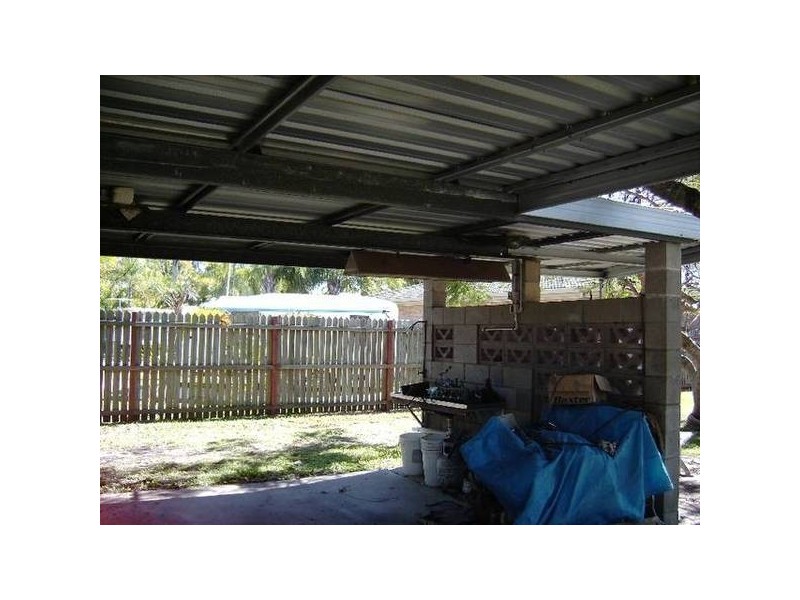 Point Vernon QLD 4655