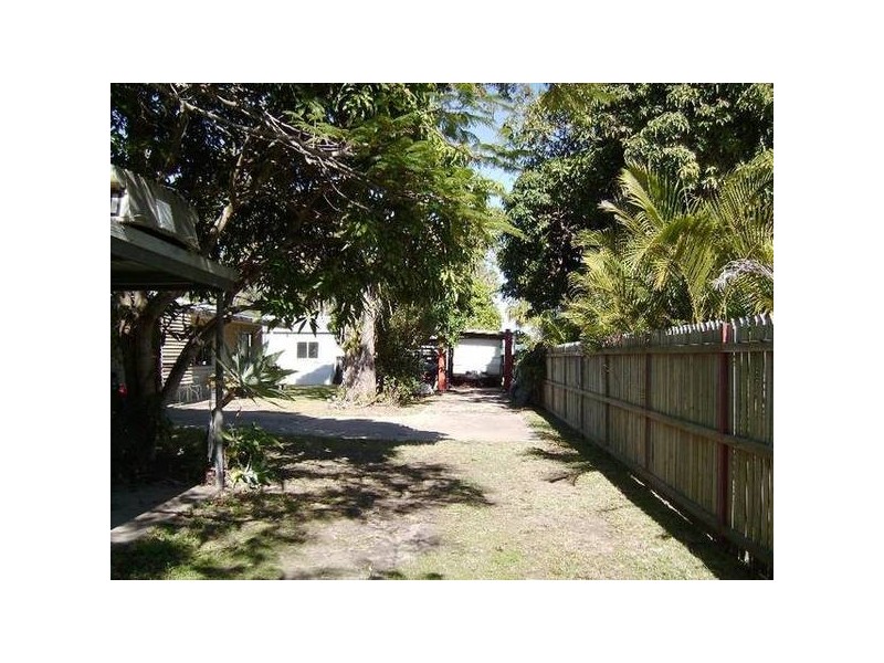 Point Vernon QLD 4655