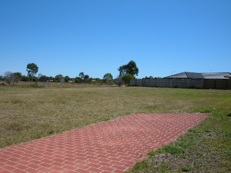 28 Anchorage Circuit, Point Vernon QLD 4655