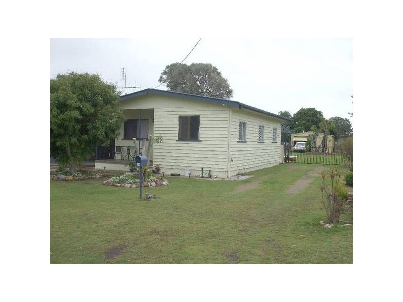 35 Halcro Street, Pialba QLD 4655