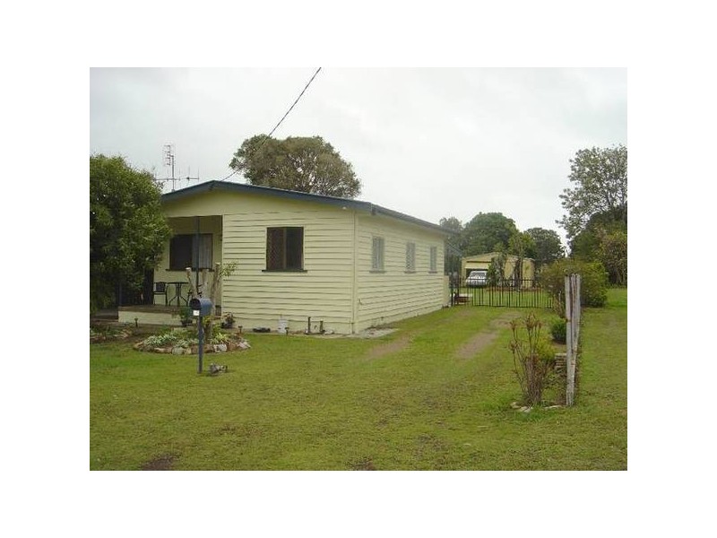 35 Halcro Street, Pialba QLD 4655