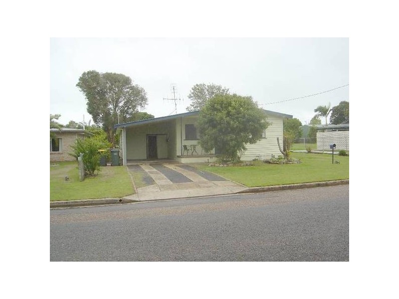 35 Halcro Street, Pialba QLD 4655
