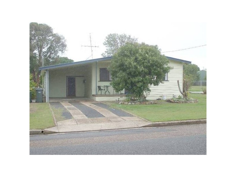 35 Halcro Street, Pialba QLD 4655
