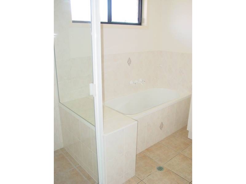 Point Vernon QLD 4655