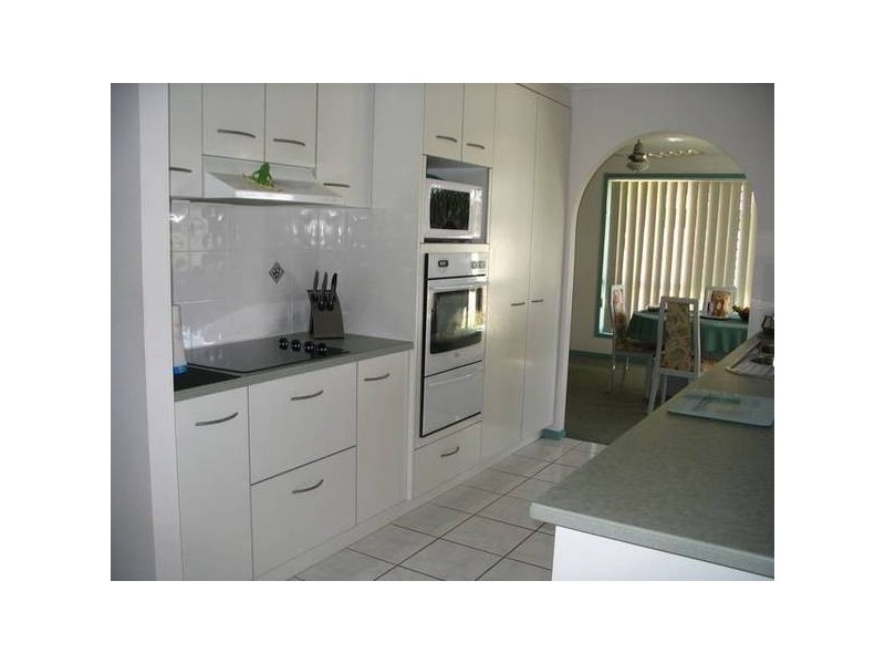 Eli Waters QLD 4655