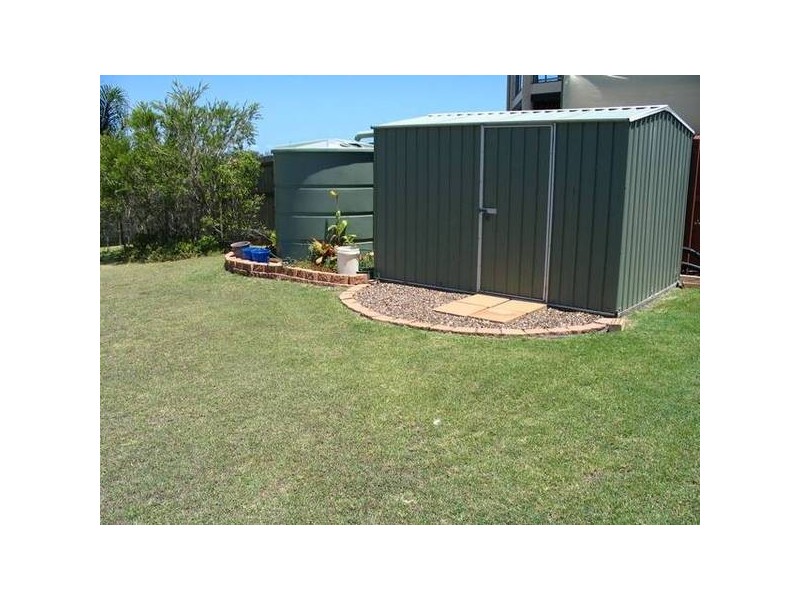 Eli Waters QLD 4655