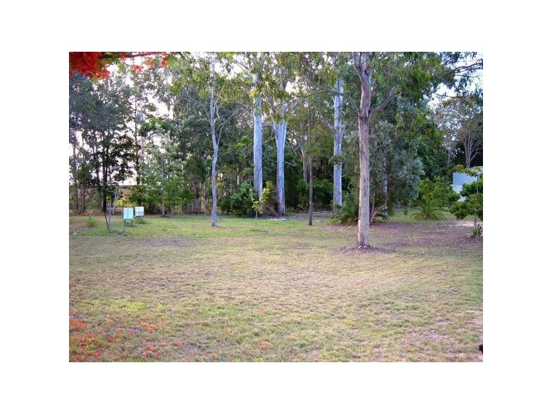 2 Kalinda Court, Toogoom QLD 4655