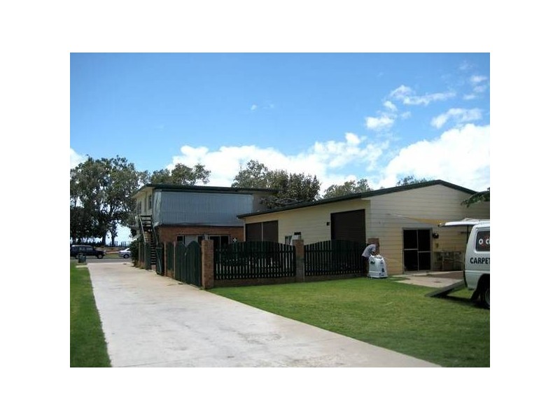 572 Esplanade, Urangan QLD 4655