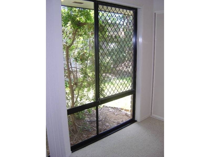 Point Vernon QLD 4655