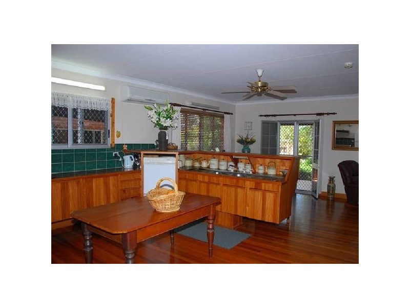 44 Spence Street, Point Vernon QLD 4655