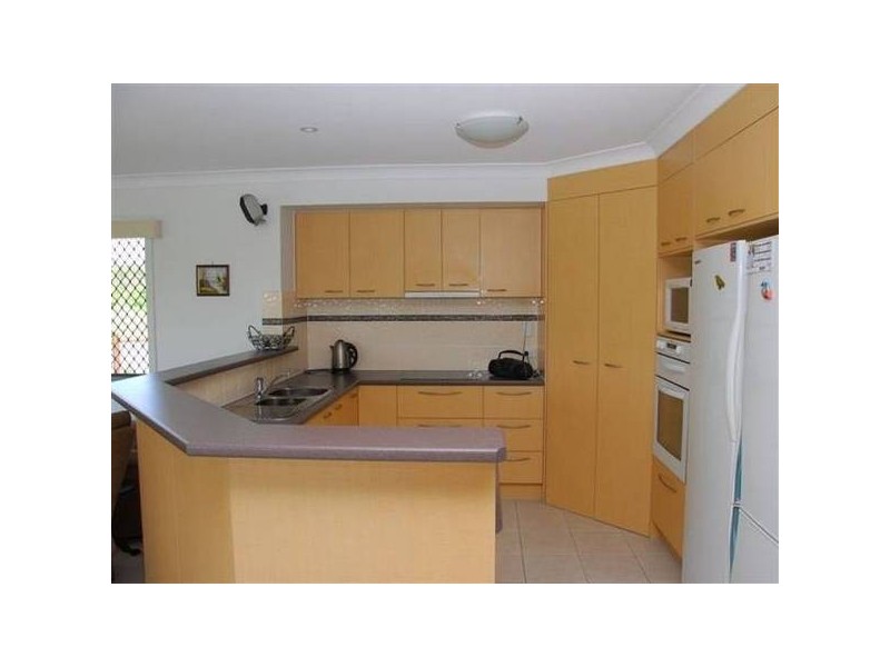 22 Spinnaker Drive, Point Vernon QLD 4655