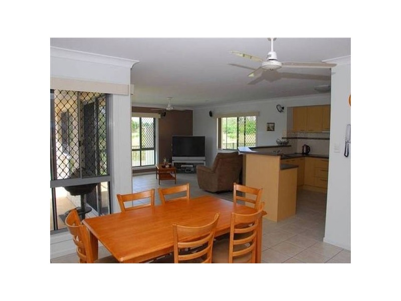 22 Spinnaker Drive, Point Vernon QLD 4655